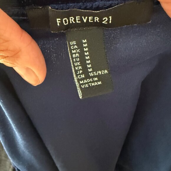 Forever 21 Womens Navy Blue Velvet Camisole Tank Top Medium - Picture 5 of 5